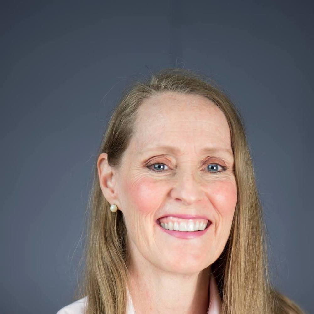 Meet your Posher, Lora